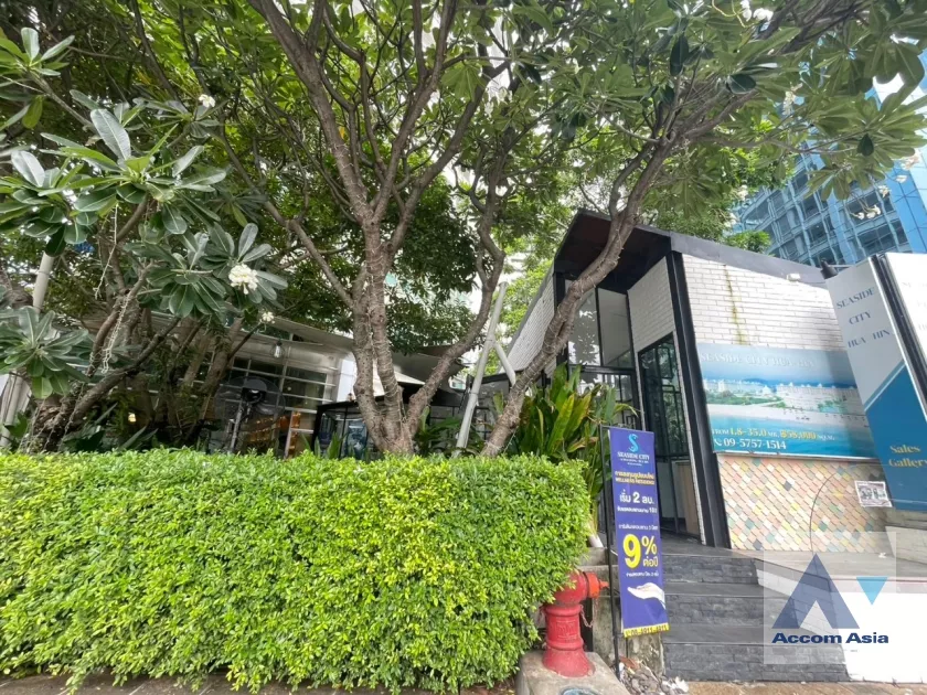 10  Shophouse For Rent in ploenchit ,Bangkok BTS Ratchadamri AA37064