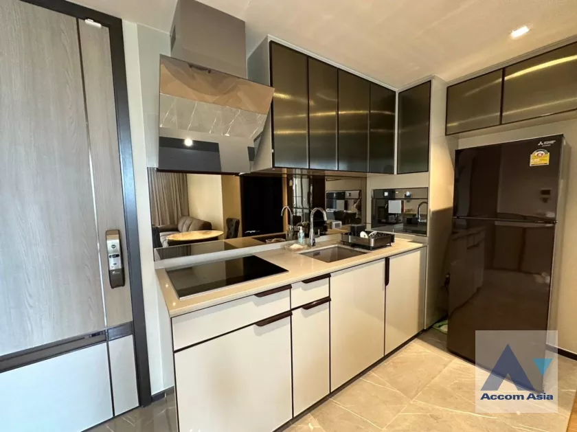 unit 2 Bedrooms  Condominium For Rent in Sukhumvit, Bangkok  near BTS Ekkamai (AA37065)