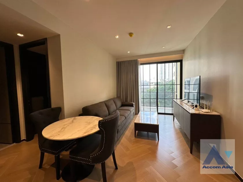 unit 2 Bedrooms  Condominium For Rent in Sukhumvit, Bangkok  near BTS Ekkamai (AA37065)