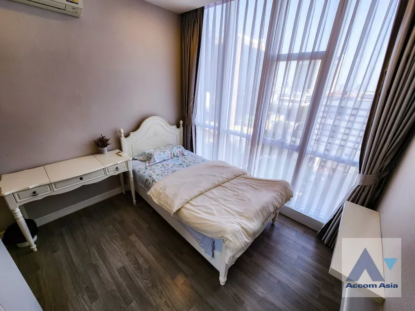 9  2 br Condominium for rent and sale in Silom ,Bangkok BTS Surasak at The Room Sathorn Pan Road AA37069