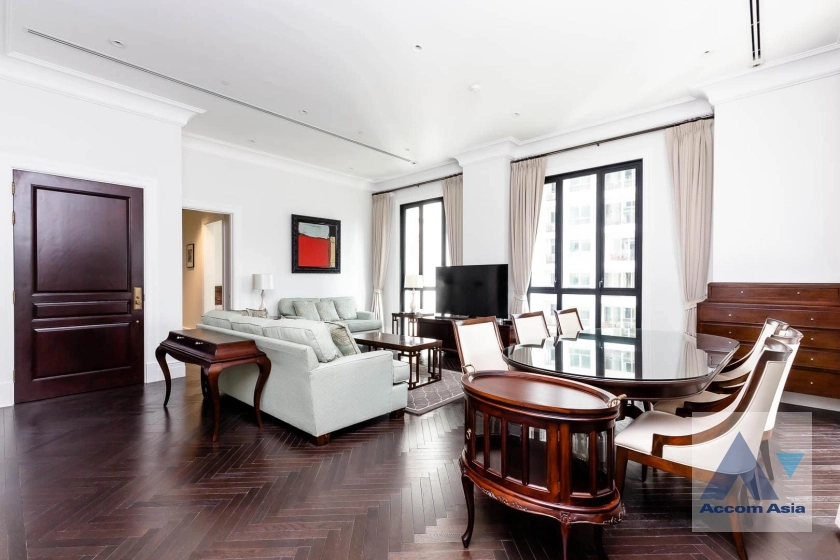 unit 2 Bedrooms  Condominium For Rent in Ploenchit, Bangkok  near BTS Ploenchit (AA37075)