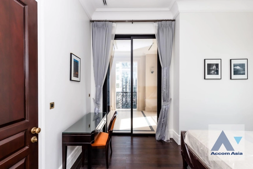 19  2 br Condominium For Rent in Ploenchit ,Bangkok BTS Ploenchit at 98 Wireless AA37075