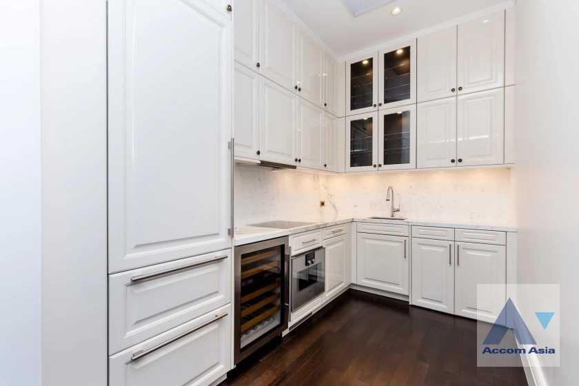 13  2 br Condominium For Rent in Ploenchit ,Bangkok BTS Ploenchit at 98 Wireless AA37075