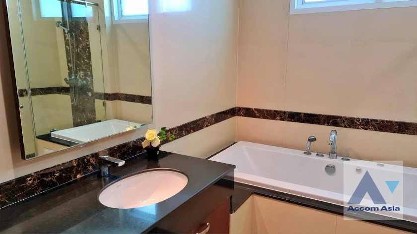 15  3 br Apartment For Rent in Sukhumvit ,Bangkok BTS Phrom Phong at Fully Furnished Suites AA37076