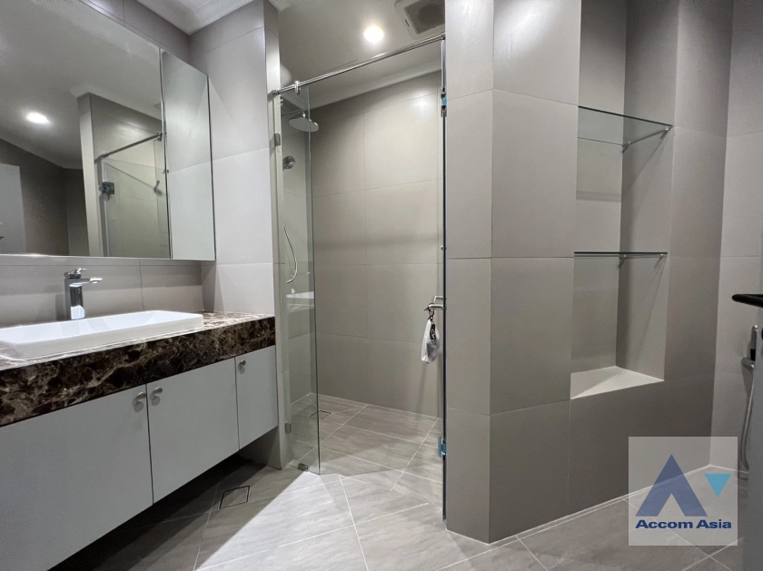 22  3 br Condominium For Rent in Sukhumvit ,Bangkok BTS Phrom Phong at Ruamsuk Condominium AA37077