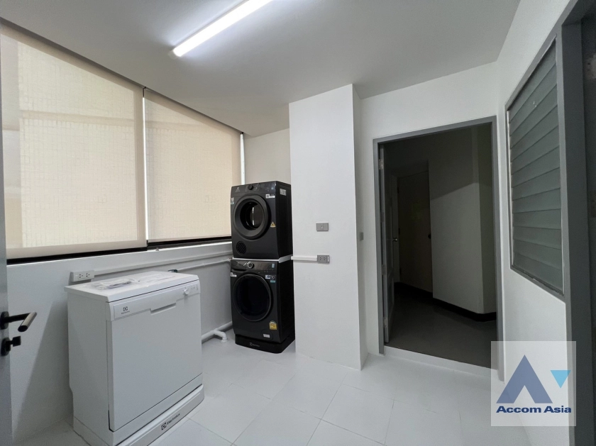 20  3 br Condominium For Rent in Sukhumvit ,Bangkok BTS Phrom Phong at Ruamsuk Condominium AA37077
