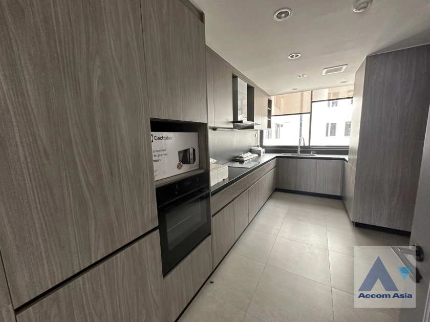 27  3 br Condominium For Rent in Sukhumvit ,Bangkok BTS Phrom Phong at Ruamsuk Condominium AA37077