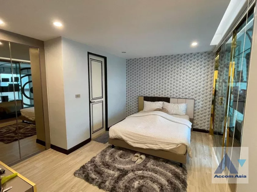 7  2 br Condominium For Sale in Ploenchit ,Bangkok BTS Ploenchit at Witthayu Complex AA37079