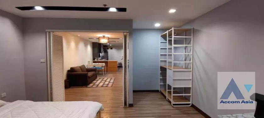 unit 1 Bedroom  Condominium For Rent & Sale in Silom, Bangkok  near BTS Surasak (AA37080)