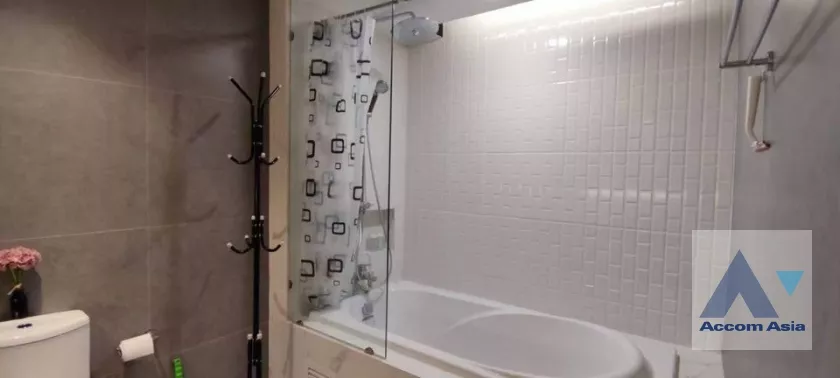 9  1 br Condominium for rent and sale in Silom ,Bangkok BTS Surasak at Nusa State Tower AA37080