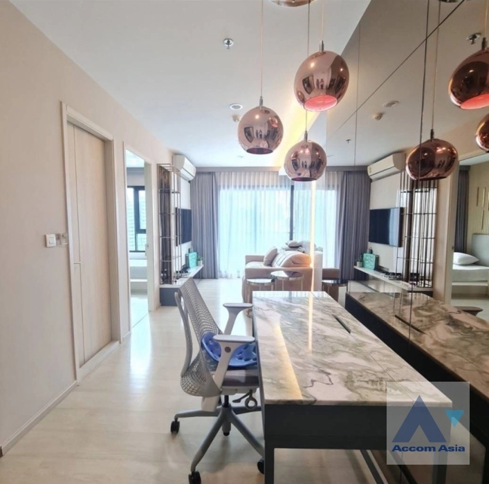  2  2 br Condominium For Sale in Ratchadaphisek ,Bangkok BTS Asok at Life Asoke AA37081