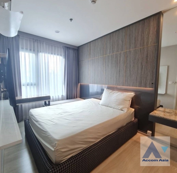 7  2 br Condominium For Sale in Ratchadaphisek ,Bangkok BTS Asok at Life Asoke AA37081