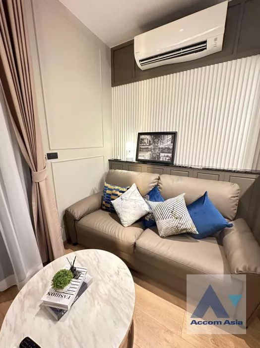 unit 2 Bedrooms  Condominium For Rent in Sukhumvit, Bangkok  near BTS Ekkamai (AA37083)