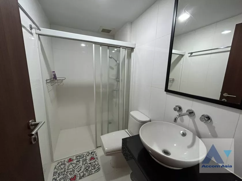 14  2 br Condominium For Rent in Ploenchit ,Bangkok BTS Chitlom at Urbana Langsuan AA37084