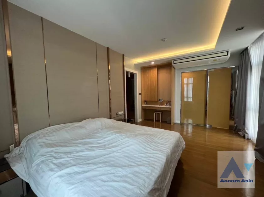 7  2 br Condominium For Sale in Ploenchit ,Bangkok BTS Chitlom at Grand Langsuan AA37087