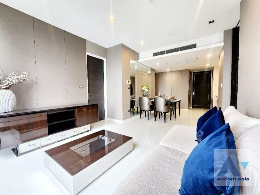  1 Bedroom  Condominium For Sale in Sathorn, Bangkok  near BTS Surasak (AA37088)