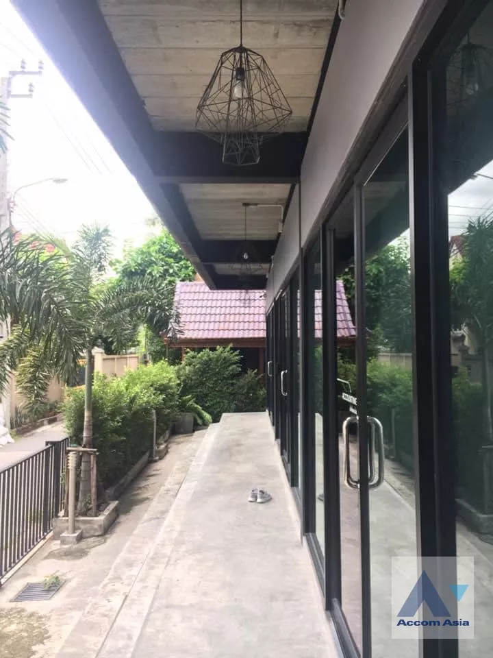 4  Building For Rent in Ratchadaphisek ,Bangkok MRT Ratchadaphisek AA37108
