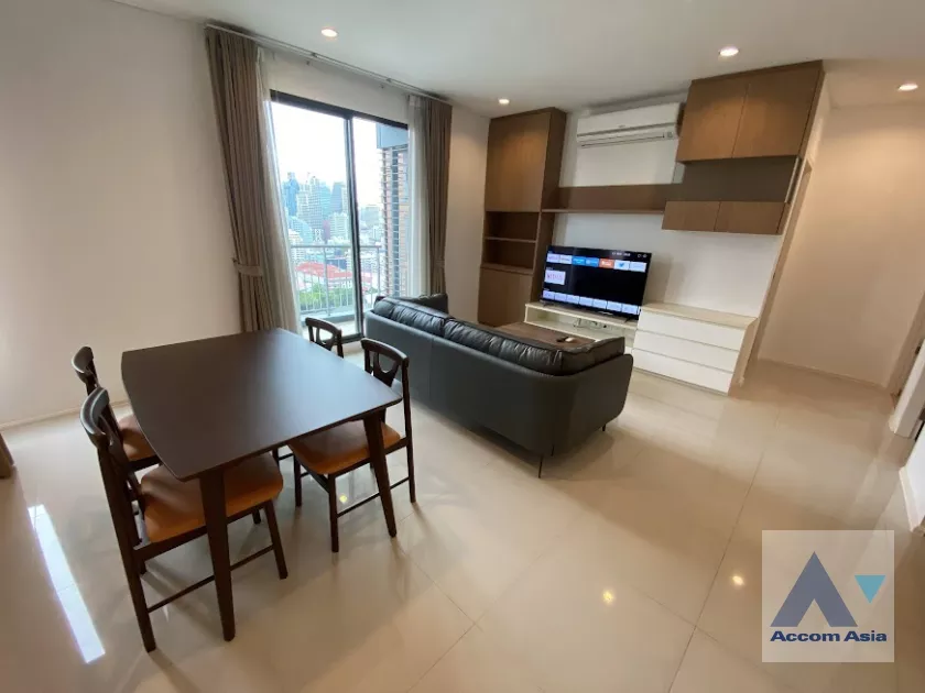 unit 2 Bedrooms  Condominium For Rent in Phaholyothin, Bangkok  near MRT Phetchaburi - ARL Makkasan (AA37110)