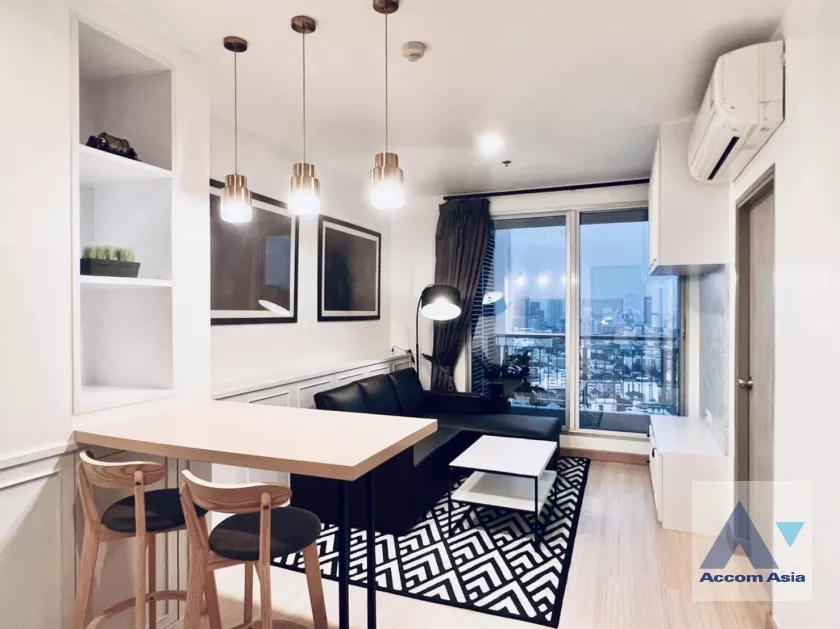  1 Bedroom  Condominium For Rent & Sale in Phaholyothin, Bangkok  near MRT Lat Phrao (AA37115)