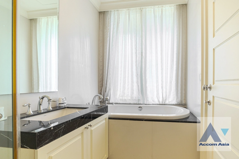 20  3 br Condominium for rent and sale in Sukhumvit ,Bangkok BTS Phrom Phong at Royce Private Residences AA37116