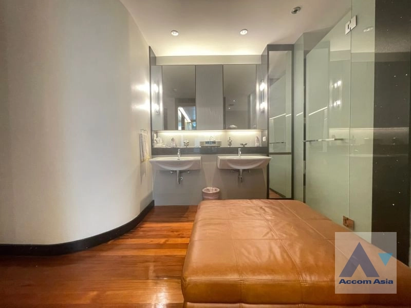 14  3 br Condominium For Rent in Sukhumvit ,Bangkok BTS Phrom Phong at Le Raffine Sukhumvit 31 AA37118