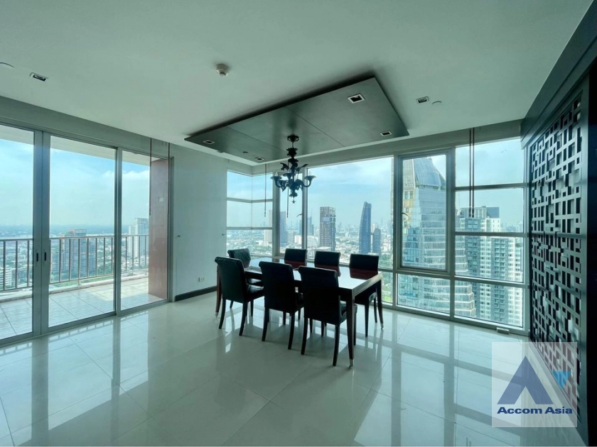 unit 3 Bedrooms  Condominium For Rent in Sukhumvit, Bangkok  near BTS Ekkamai (AA37125)