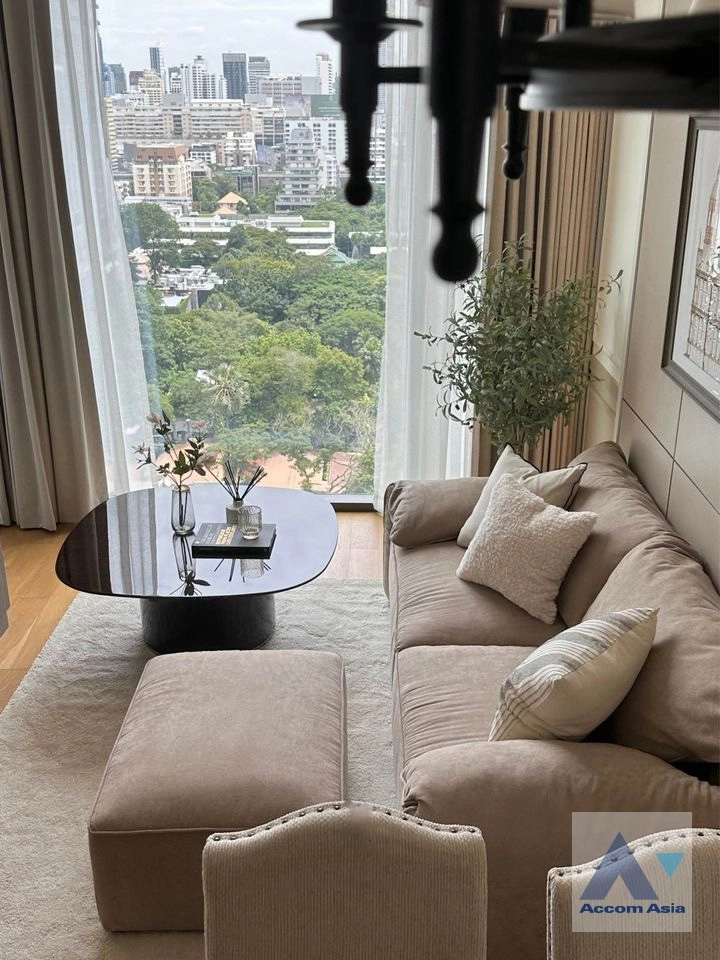  1  2 br Condominium For Rent in Ploenchit ,Bangkok BTS Chitlom at 28 Chidlom AA37133