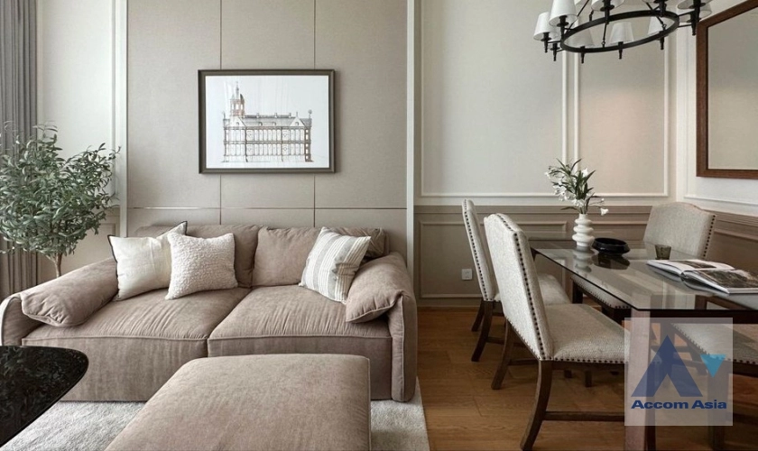  28 Chidlom Condominium  2 Bedroom for Rent BTS Chitlom in Ploenchit Bangkok