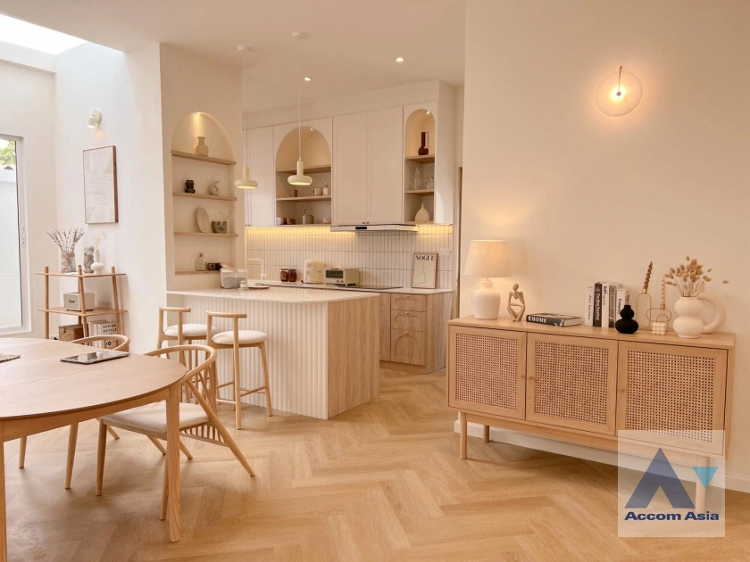 5  3 br Townhouse For Rent in Phaholyothin ,Bangkok MRT Lat Phrao at Baan klang Muang Ratchada Ladprao AA37134