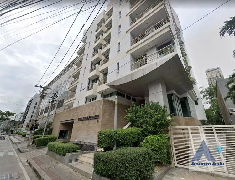 Noble House Ruamrudee Condominium  2 Bedroom for Sale BTS Ploenchit in Ploenchit Bangkok