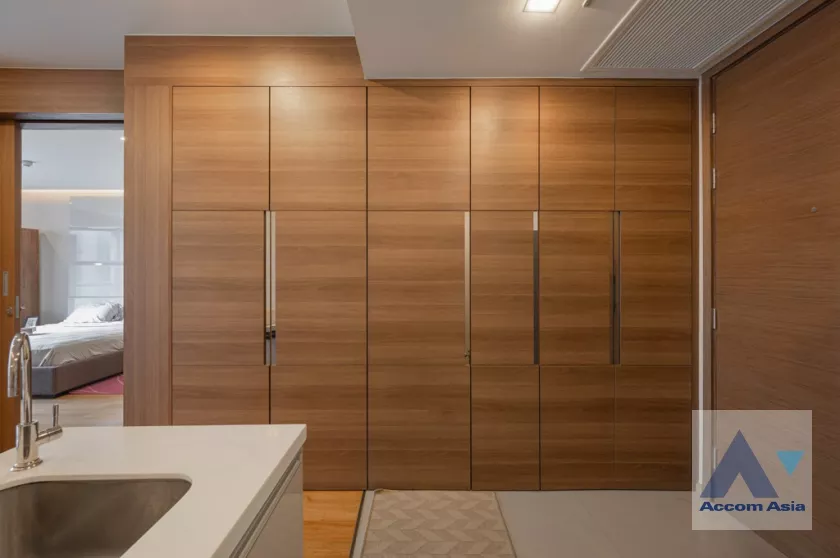 7  1 br Condominium For Sale in Silom ,Bangkok BTS Chong Nonsi at The Address Sathorn AA37138