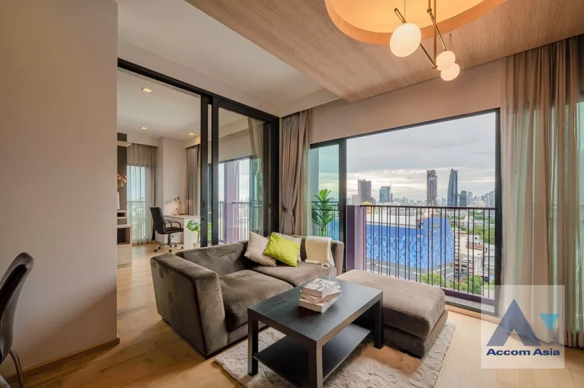  2 Bedrooms  Condominium For Sale in Sukhumvit, Bangkok  near BTS Ekkamai (AA37139)