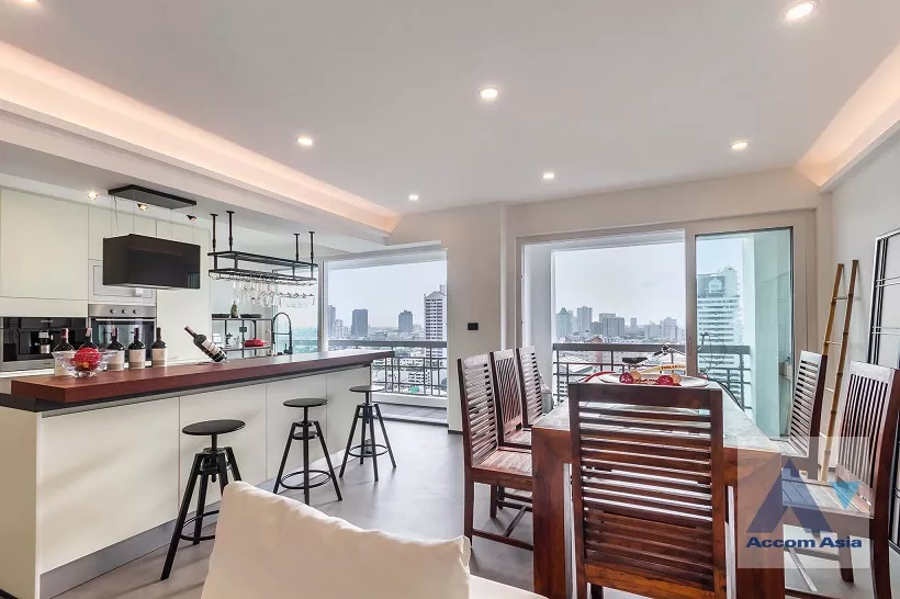 5  3 br Condominium for rent and sale in Sukhumvit ,Bangkok BTS Phrom Phong at Royal Castle AA37140