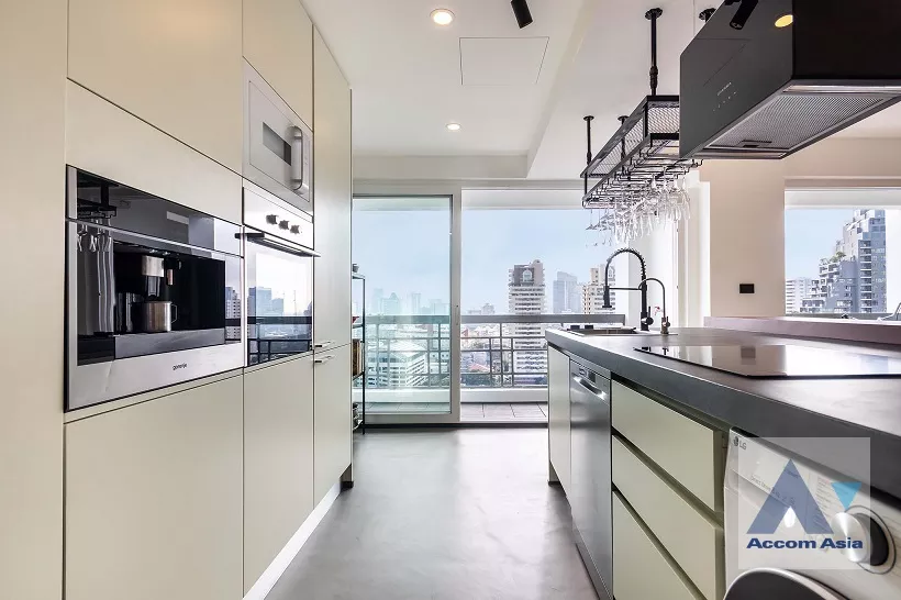 7  3 br Condominium for rent and sale in Sukhumvit ,Bangkok BTS Phrom Phong at Royal Castle AA37140