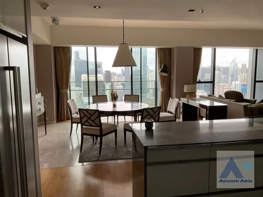  3 Bedrooms  Condominium For Sale in Sathorn, Bangkok  near BTS Chong Nonsi - MRT Lumphini (AA37142)
