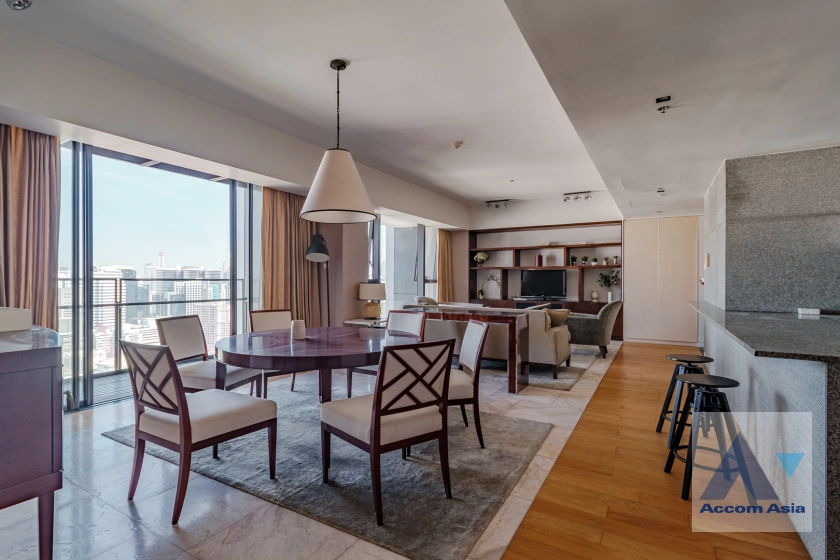 unit 3 Bedrooms  Condominium For Sale in Sathorn, Bangkok  near BTS Chong Nonsi - MRT Lumphini (AA37142)