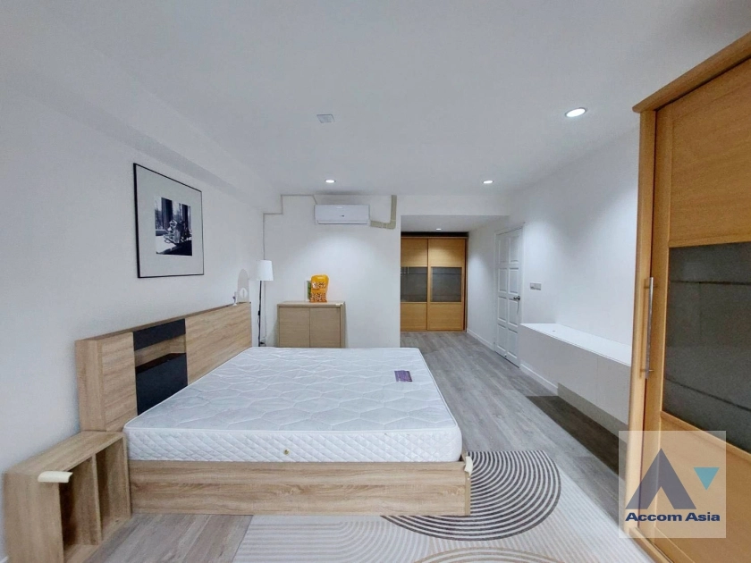 28  5 br Condominium for rent and sale in Sukhumvit ,Bangkok BTS Phrom Phong at Royal Castle Sukhumvit 39 AA37144