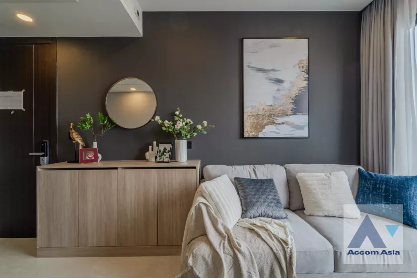 unit 2 Bedrooms  Condominium For Rent in Ploenchit, Bangkok  near BTS National Stadium (AA37156)