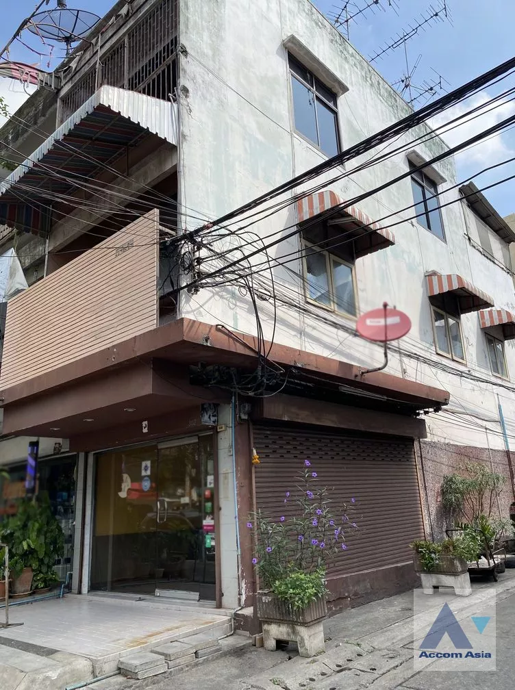  Building For Rent in Sathorn, Bangkok  near BTS Saint Louis (AA37157)