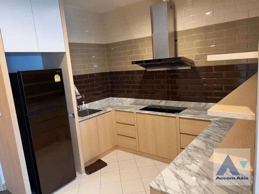 unit 3 Bedrooms  Condominium For Rent in Sukhumvit, Bangkok  near BTS Asok - MRT Sukhumvit (AA37174)