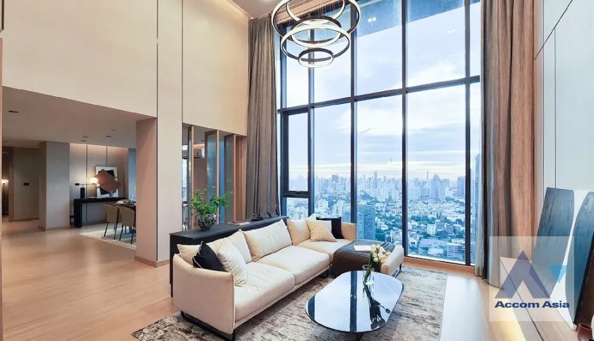 Double High Ceiling, Duplex Condo, Penthouse |  3 Bedrooms  Condominium For Sale in Sukhumvit, Bangkok  near BTS Ekkamai (AA37180)
