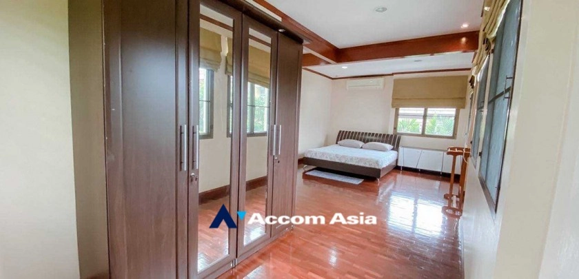 7  4 br House For Rent in Sukhumvit ,Bangkok BTS Nana 5001701