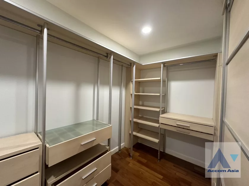 17  4 br House For Rent in Sukhumvit ,Bangkok BTS Phrom Phong at House suite for family AA37188