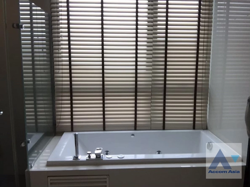 10  2 br Condominium For Rent in Sukhumvit ,Bangkok BTS Phra khanong at Rhythm Sukhumvit 44/1   AA37204