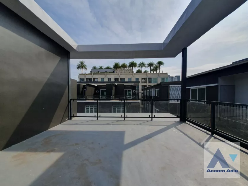 44  4 br Townhouse For Rent in Sukhumvit ,Bangkok BTS Punnawithi at Hallmark 2 Prestige Sukhumvit 64 AA37207