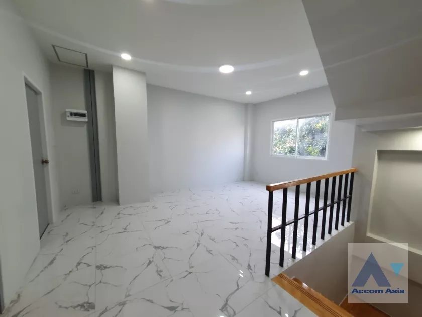 9  4 br Townhouse For Rent in Sukhumvit ,Bangkok BTS Punnawithi at Hallmark 2 Prestige Sukhumvit 64 AA37207