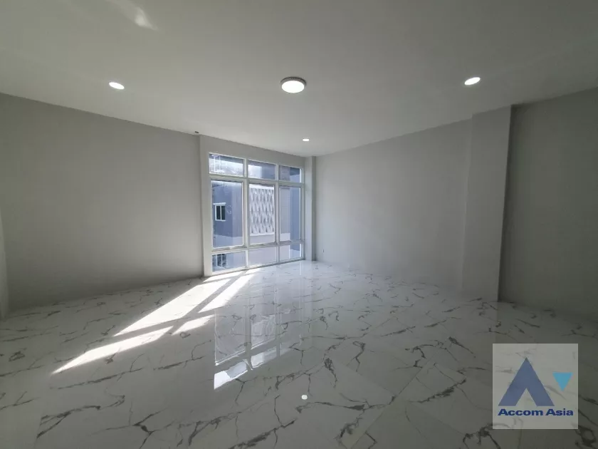 10  4 br Townhouse For Rent in Sukhumvit ,Bangkok BTS Punnawithi at Hallmark 2 Prestige Sukhumvit 64 AA37207