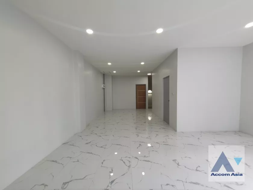 27  4 br Townhouse For Rent in Sukhumvit ,Bangkok BTS Punnawithi at Hallmark 2 Prestige Sukhumvit 64 AA37207