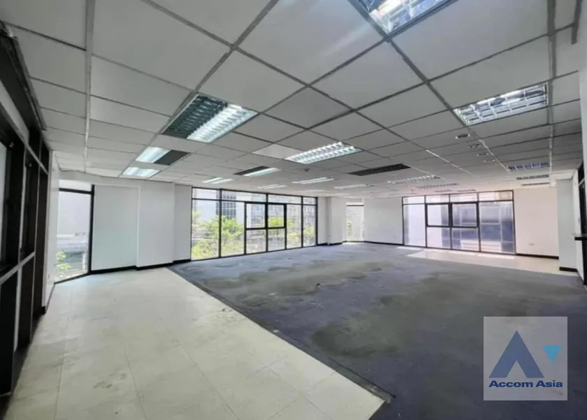 7  Building For Rent in Charoen Nakhon ,Bangkok BTS Krung Thon Buri AA37218