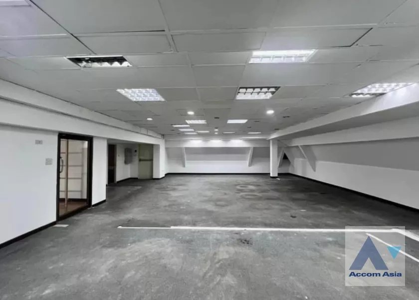 14  Building For Rent in Charoen Nakhon ,Bangkok BTS Krung Thon Buri AA37218